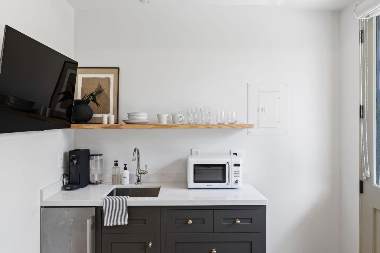 Casa Jardin - Boutique Suites In Downtown Санта Барбара Екстериор снимка
