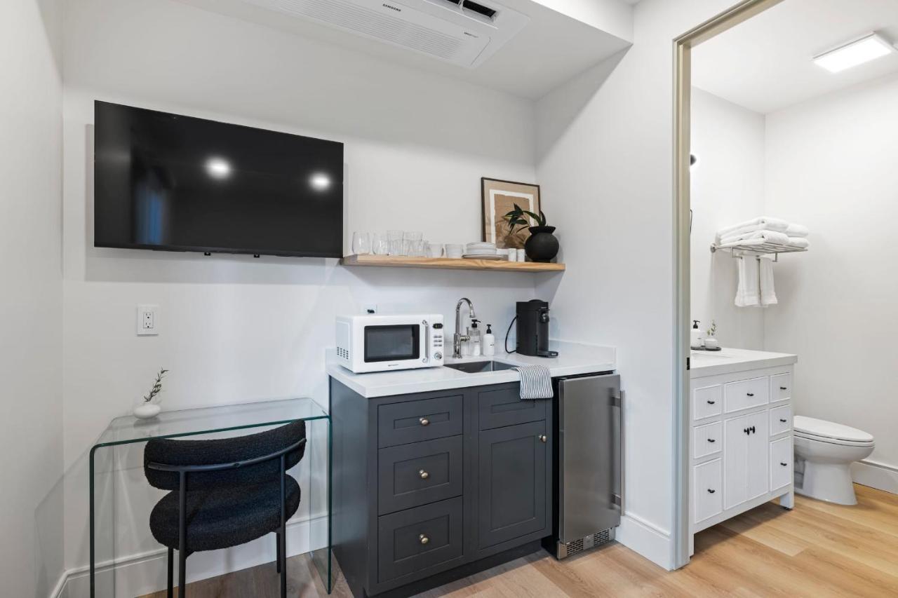 Casa Jardin - Boutique Suites In Downtown Санта Барбара Екстериор снимка