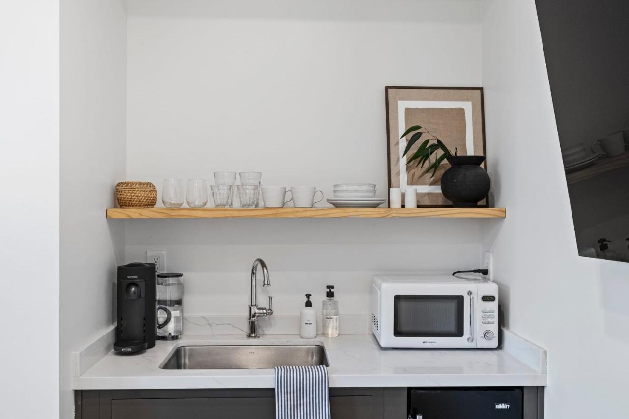 Casa Jardin - Boutique Suites In Downtown Санта Барбара Екстериор снимка