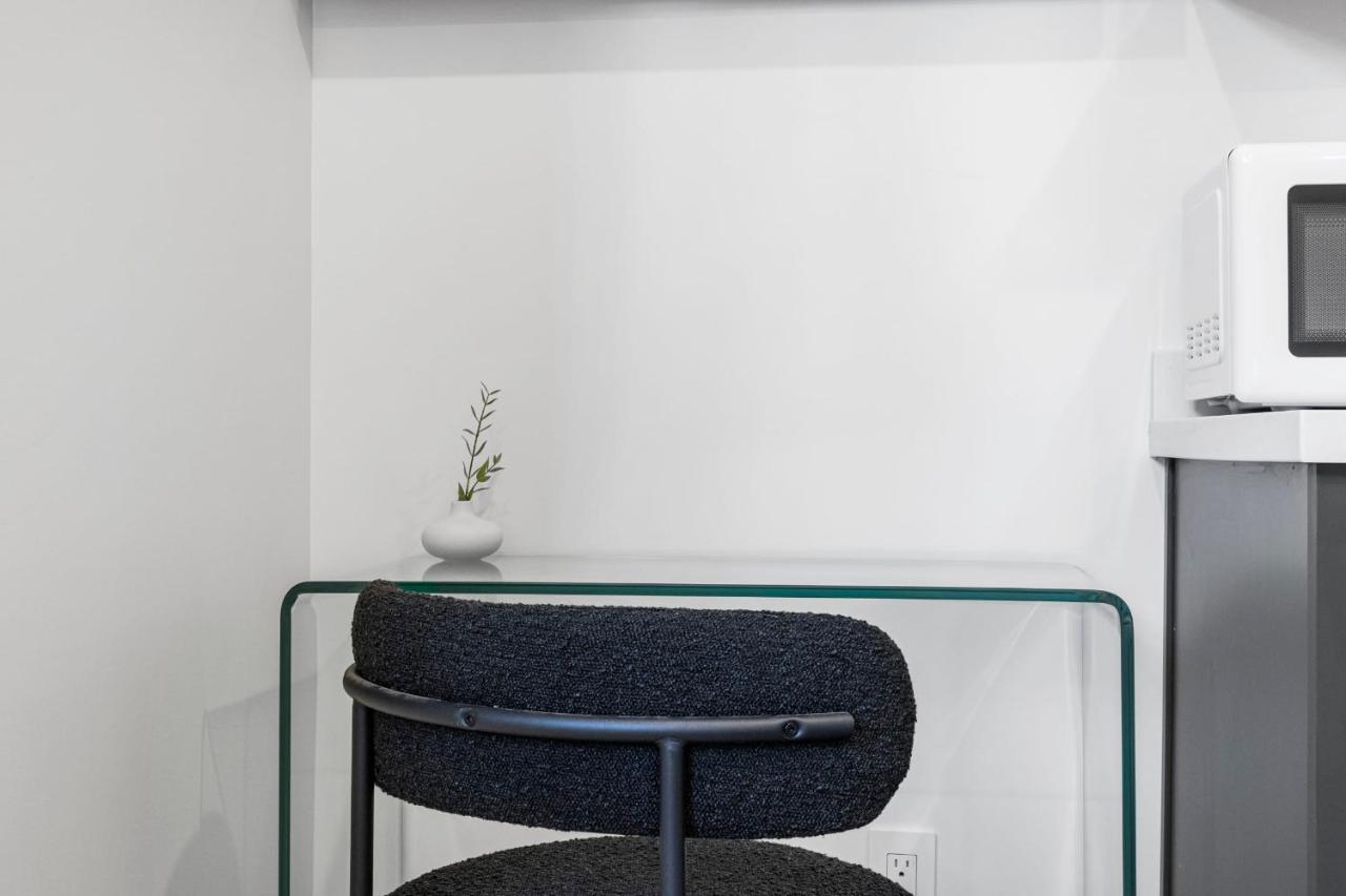 Casa Jardin - Boutique Suites In Downtown Санта Барбара Екстериор снимка